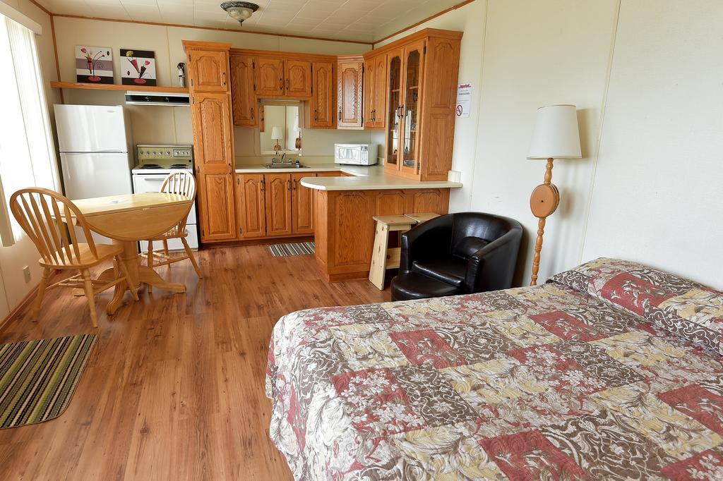 Auberge Sur Mer Charlevoix Saint-Simeon  Ruang foto