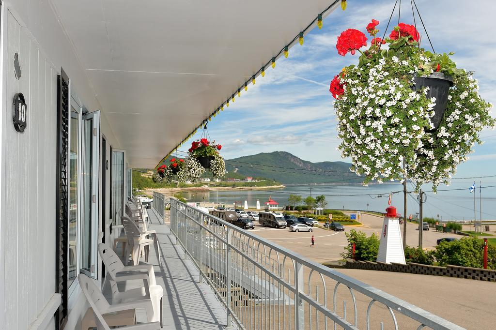 Auberge Sur Mer Charlevoix Saint-Simeon  Bagian luar foto