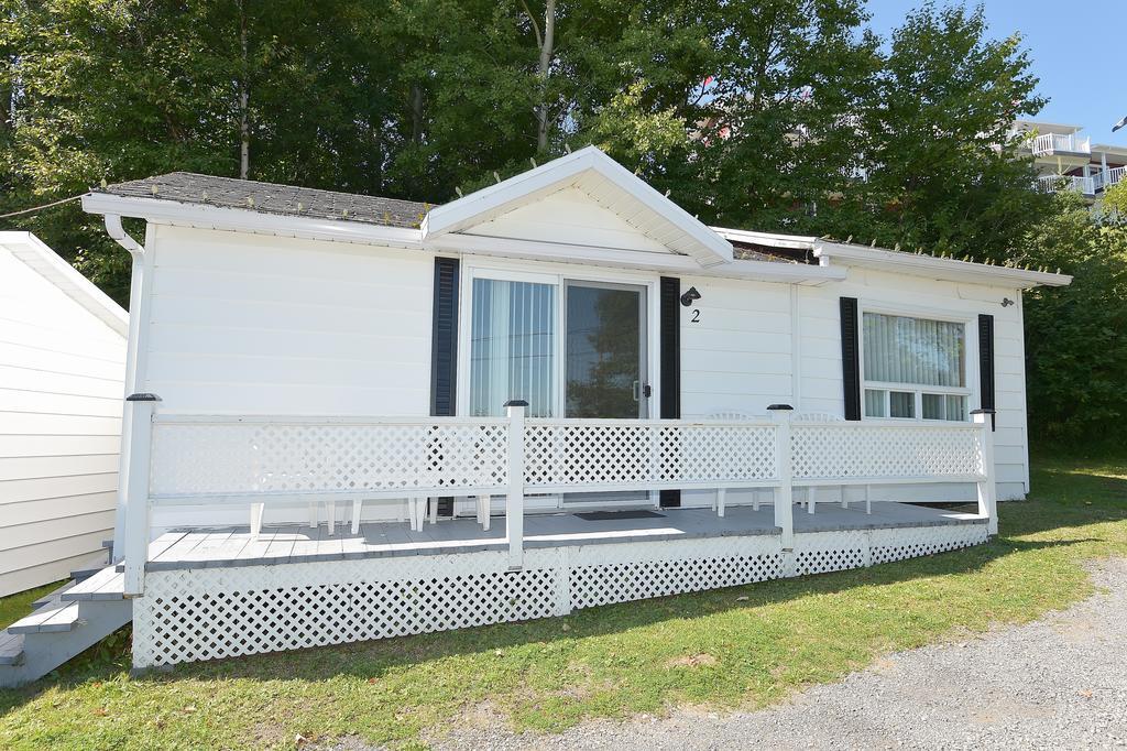 Auberge Sur Mer Charlevoix Saint-Simeon  Bagian luar foto