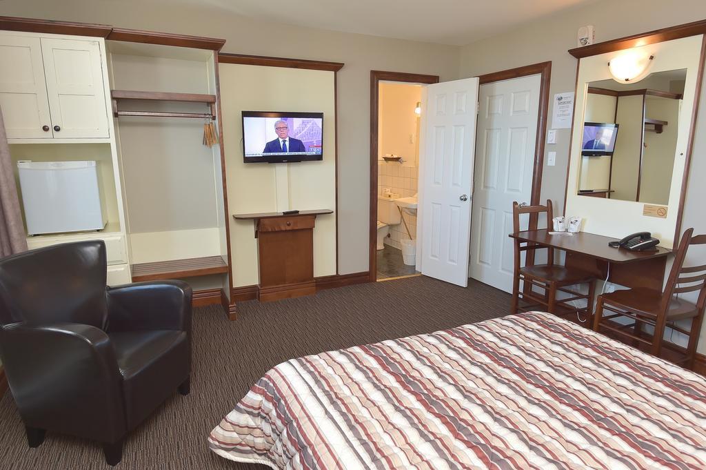 Auberge Sur Mer Charlevoix Saint-Simeon  Bagian luar foto