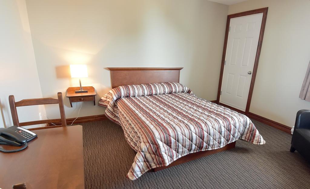 Auberge Sur Mer Charlevoix Saint-Simeon  Bagian luar foto