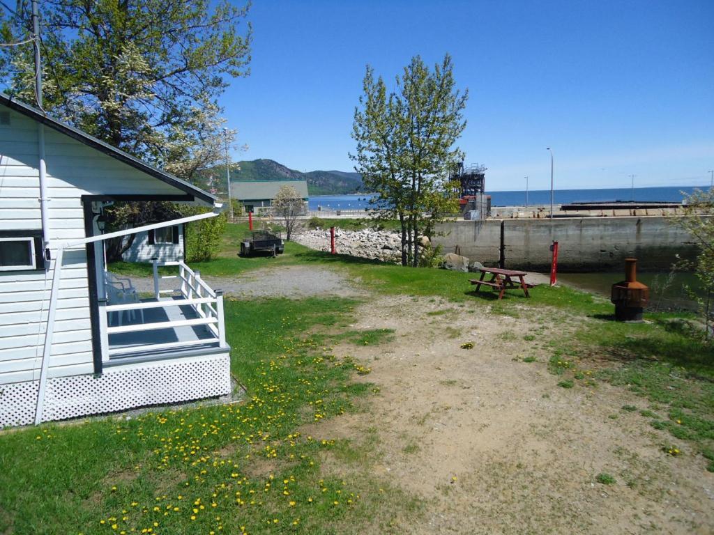 Auberge Sur Mer Charlevoix Saint-Simeon  Ruang foto