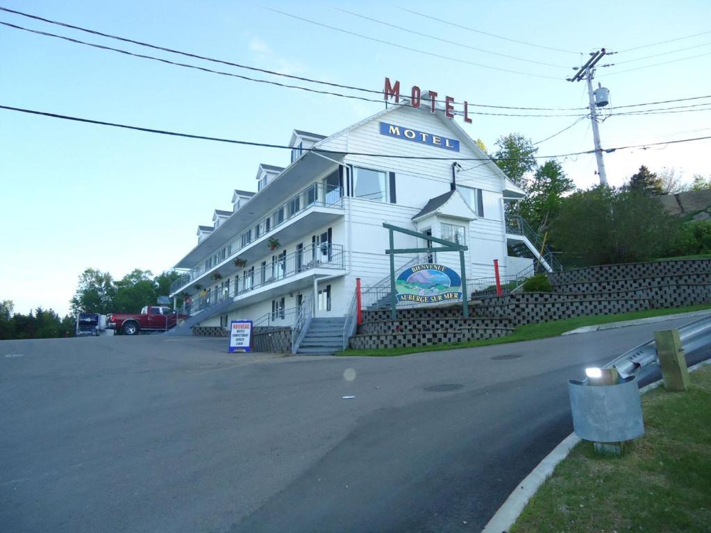 Auberge Sur Mer Charlevoix Saint-Simeon  Ruang foto